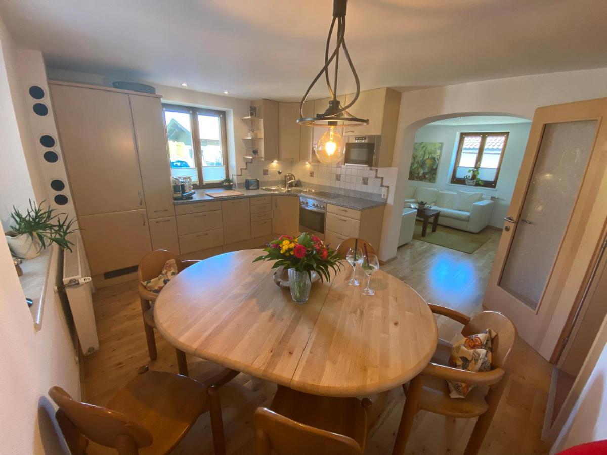 Zentral Gelegene Ferienwohnung In Saalfelden Exterior foto